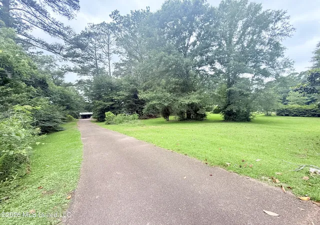 Homes for sale in Summit, MS | 1015 Hwy 51, Summit, MS 39666 | MLS# 4151593