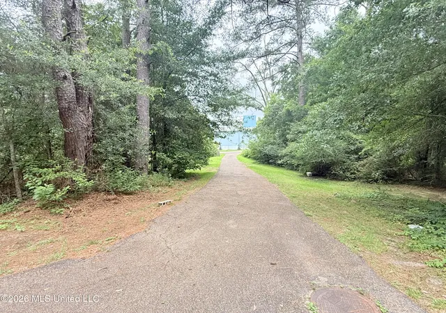 Homes for sale in Summit, MS | 1015 Hwy 51, Summit, MS 39666 | MLS# 4151593