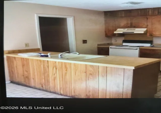 Photo 2 of Single family home for sale at 5519 Will O Run Dr, Jackson, MS 39212 | MLS# 4151302 | Listing updated on 2026-09-04