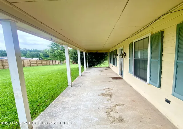Homes for sale in Crystal Springs, MS | 1021 Metcalfe Ln, Crystal Springs, MS 39059 | MLS# 4152911