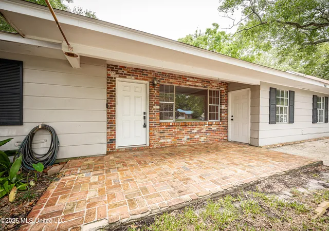 Homes for sale in Pascagoula, MS | 4014 Sherwood St, Pascagoula, MS 39581 | MLS# 4152263