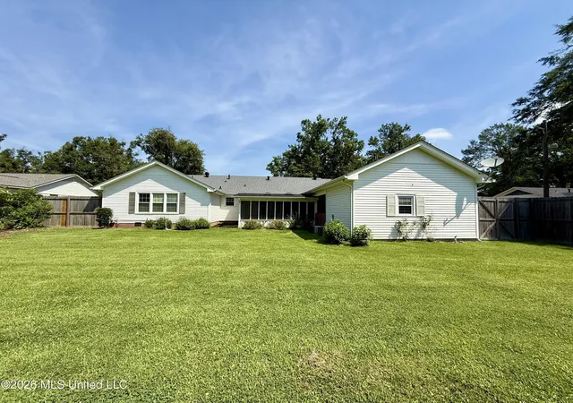 Homes for sale in Greenwood, MS | 506 E Harding Ave, Greenwood, MS 38930 | MLS# 4151512