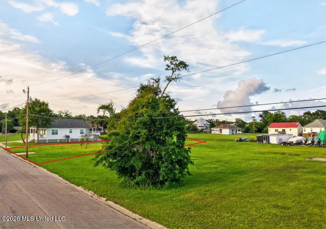 Homes for sale in Long Beach, MS | 104 Runnels Ave, Long Beach, MS 39560 | MLS# 4151352