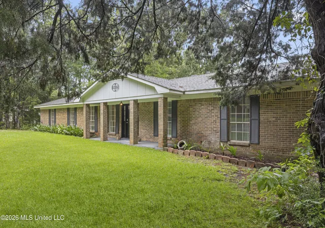 Homes for sale in Gautier, MS | 2236 Brookside Dr, Gautier, MS 39553 | MLS# 4151355