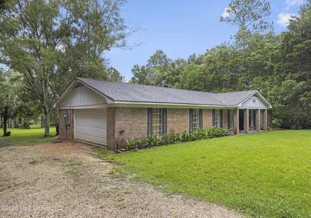 Homes for sale in Gautier, MS | 2236 Brookside Dr, Gautier, MS 39553 | MLS# 4151355