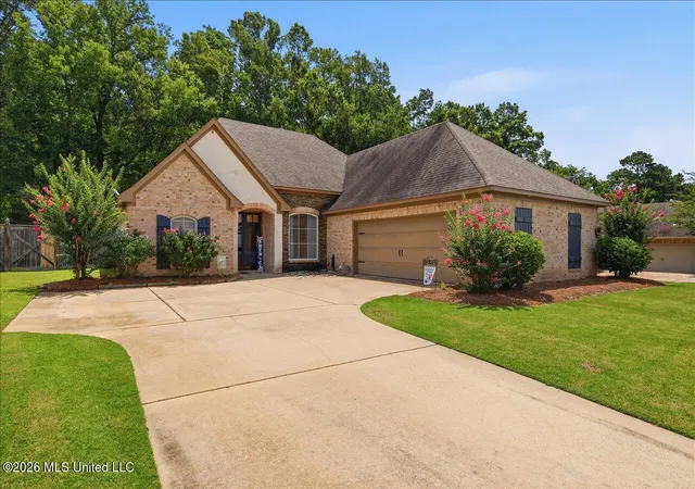 Homes for sale in Brandon, MS | 200 Belle Oak Dr, Brandon, MS 39042 | MLS# 4155065