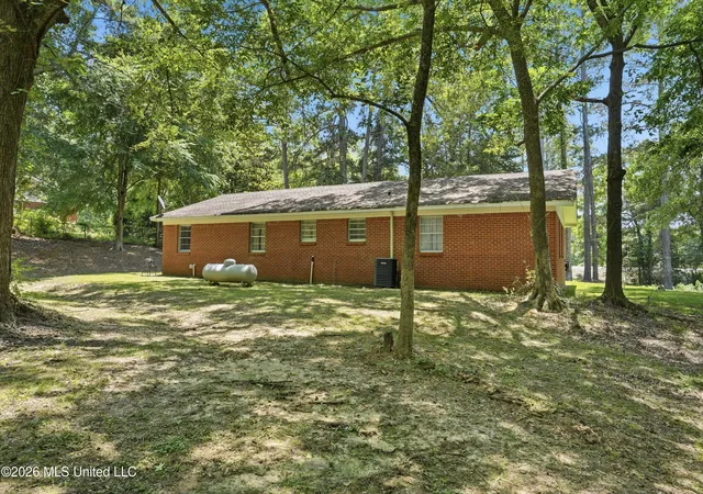 Homes for sale in Carthage, MS | 2491 Ms 16, Carthage, MS 39051 | MLS# 4151892