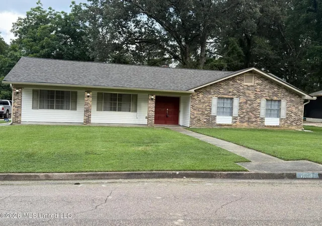 Homes for sale in Clinton, MS | 1206 Dartmoor Dr, Clinton, MS 39056 | MLS# 4151974