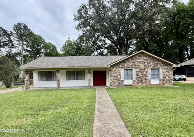 Homes for sale in Clinton, MS | 1206 Dartmoor Dr, Clinton, MS 39056 | MLS# 4151974