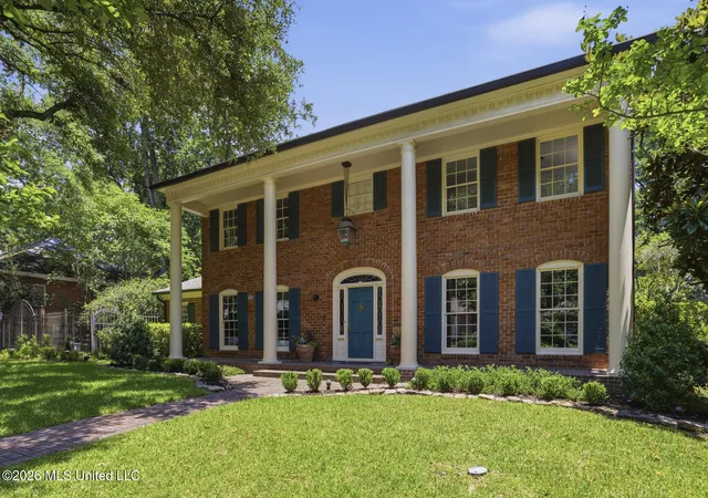 Photo 3 of Sale Pending at 4064 Eastwood Dr, Jackson, MS 39211 | MLS# 4151637 | Listing updated on 2026-08-27