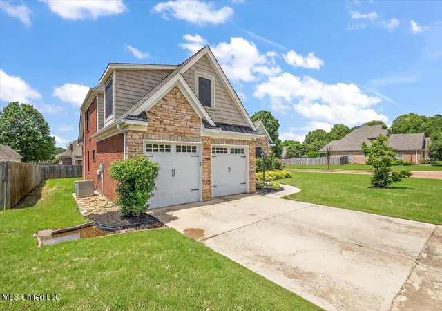 Photo 3 of Single family home for sale at 3273 S Devonshire Cvs, Southaven, MS 38672 | MLS# 4151722 | Listing updated on 2026-06-05