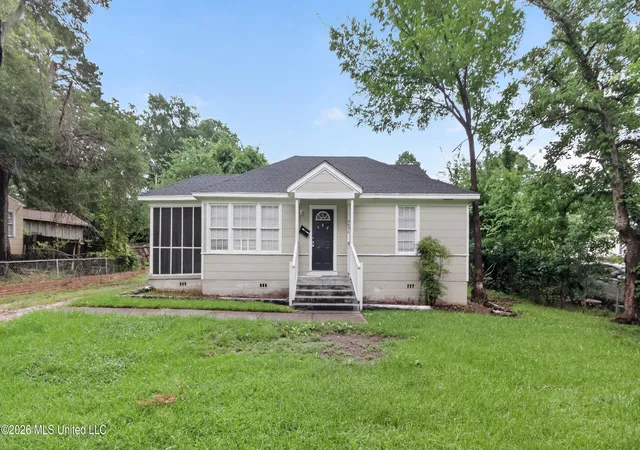 Photo 1 of Single family home for sale at 4894 Sheridan Dr, Jackson, MS 39206 | MLS# 4154005 | Listing updated on 2026-09-15