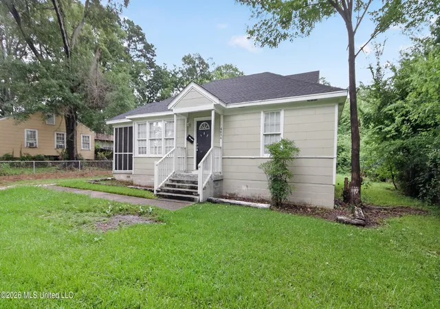 Photo 2 of Single family home for sale at 4894 Sheridan Dr, Jackson, MS 39206 | MLS# 4154005 | Listing updated on 2026-09-15