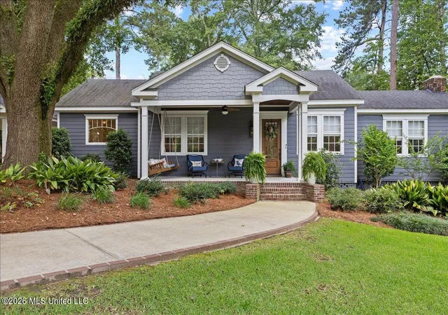 Homes for sale in Laurel, MS | 1548 N 7th Ave, Laurel, MS 39440 | MLS# 4151487