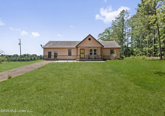 Homes for sale in Byhalia, MS | 162 Forest Hill Rd, Byhalia, MS 38611 | MLS# 4151617