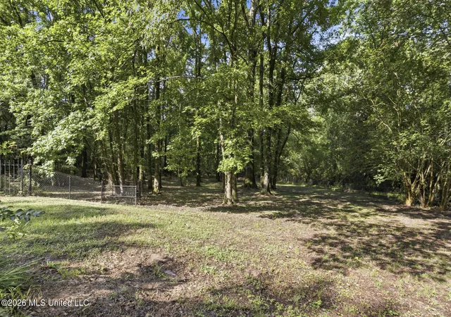 Photo 3 of Single family home for sale at 375 Heritage Pl, Jackson, MS 39212 | MLS# 4151628 | Listing updated on 2026-09-08