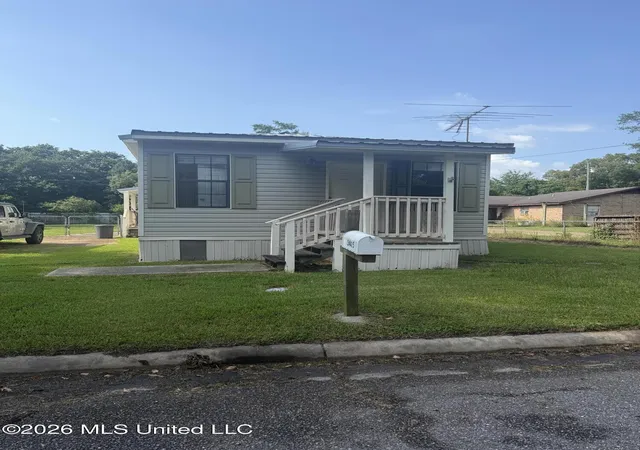 Homes for sale in Pascagoula, MS | 3405 Charlie Ave, Pascagoula, MS 39581 | MLS# 4154437