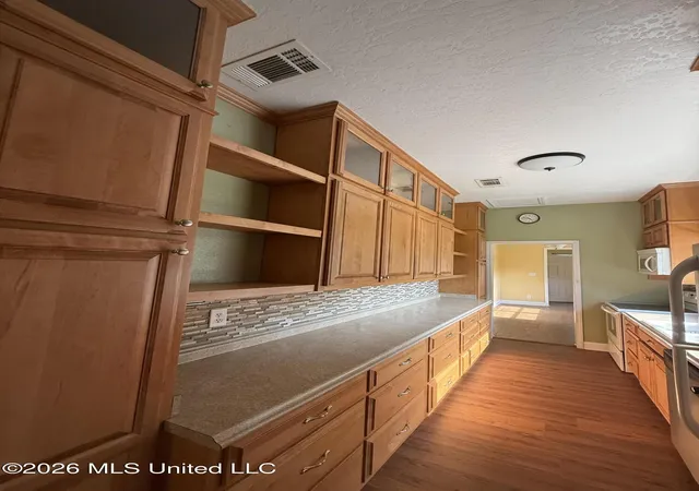 Homes for sale in Pascagoula, MS | 3405 Charlie Ave, Pascagoula, MS 39581 | MLS# 4154437