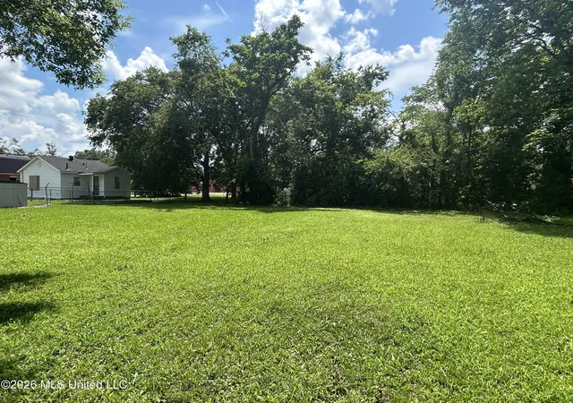 Homes for sale in Greenwood, MS | 618 Avenue J, Greenwood, MS 38930 | MLS# 4151640