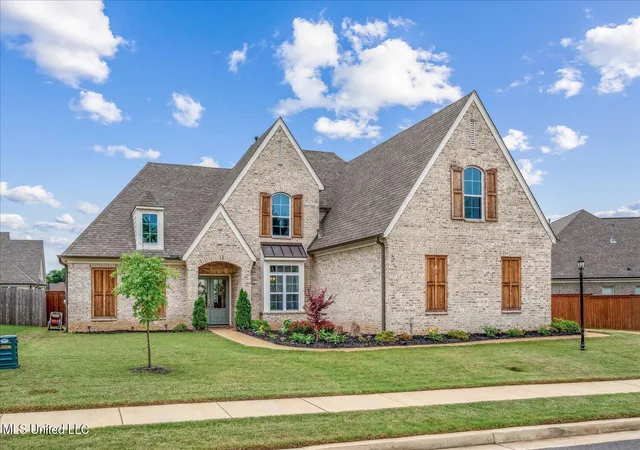 Photo 2 of Sale Pending at 6585 Cataloochee Ln, Olive Branch, MS 38654 | MLS# 4151773 | Listing updated on 2026-07-11