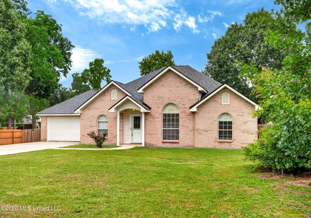 3rd image of 200 Glenwood Dr, Carriere, MS 39426 | MLS# 4151686