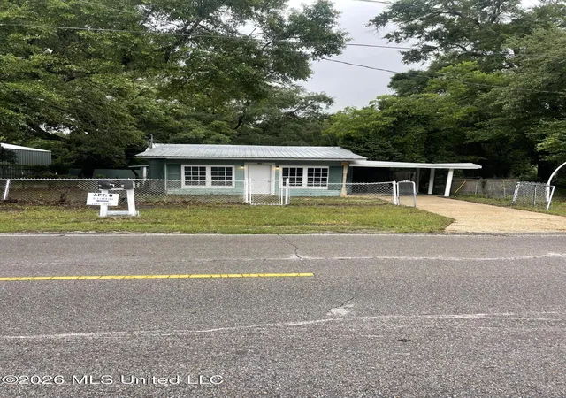 1st image of 522 E Railroad St, Gulfport, MS 39507 | MLS# 4151726
