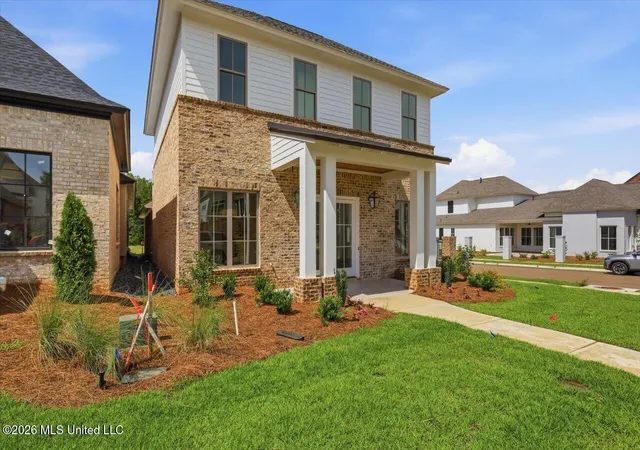 Homes for sale in Madison, MS | 140 Water St, Madison, MS 39110 | MLS# 4151809