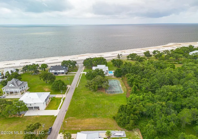 Homes for sale in Long Beach, MS | 212 S Island View Ave, Long Beach, MS 39560 | MLS# 4151758