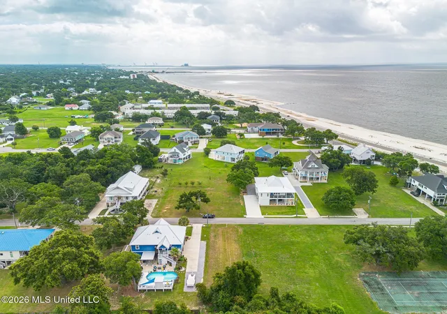 Homes for sale in Long Beach, MS | 212 S Island View Ave, Long Beach, MS 39560 | MLS# 4151758