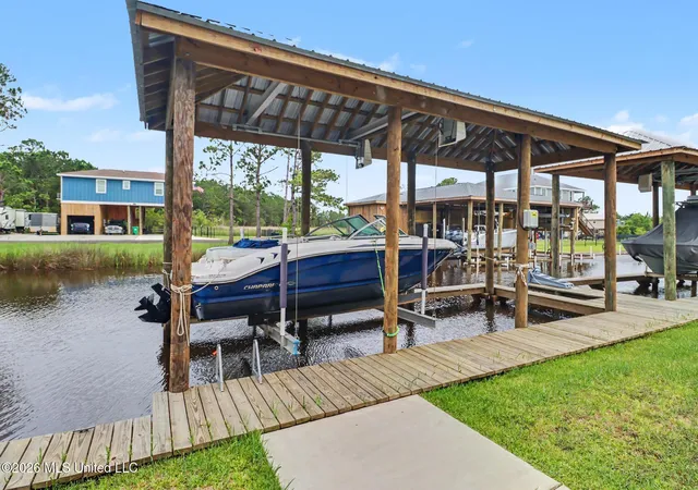 3rd image of 4167 Nineteenth St, Bay Saint Louis, MS 39520 | MLS# 4152068