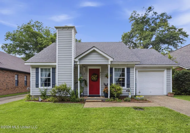 Homes for sale in Brandon, MS | 421 Pelahatchie Shore Dr, Brandon, MS 39047 | MLS# 4151745