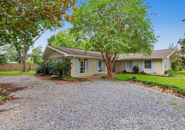 Photo 1 of Single family home for sale at 506 Esplanade Ave, Bay Saint Louis, MS 39520 | MLS# 4151838 | Listing updated on 2026-08-06