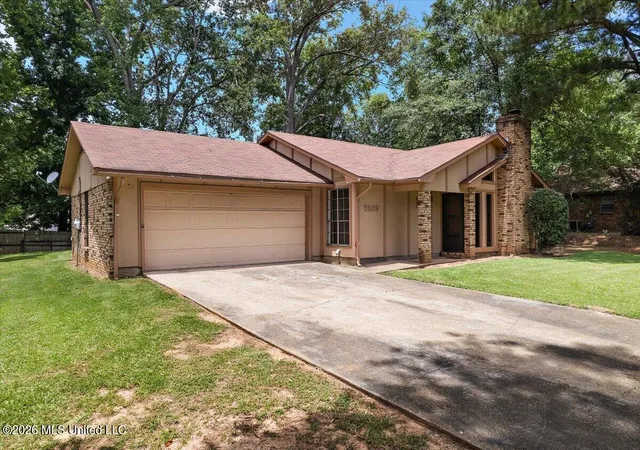 Photo 3 of Sale Pending at 5209 Sycamore Dr, Jackson, MS 39212 | MLS# 4151789 | Listing updated on 2026-08-24