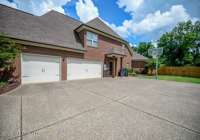 Homes for sale in Olive Branch, MS | 8807 Dehart Rd, Olive Branch, MS 38654 | MLS# 4152857