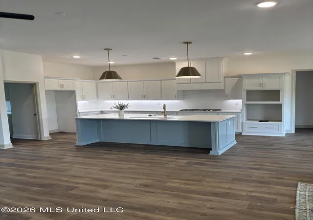 Photo 3 of Sale Pending at 1710 Cane Crk Dr, Hernando, MS 38632 | MLS# 4151772 | Listing updated on 2026-10-15