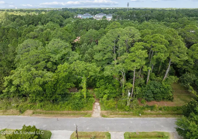 Homes for sale in Biloxi, MS | 6813 Natchez St, Biloxi, MS 39532 | MLS# 4151843