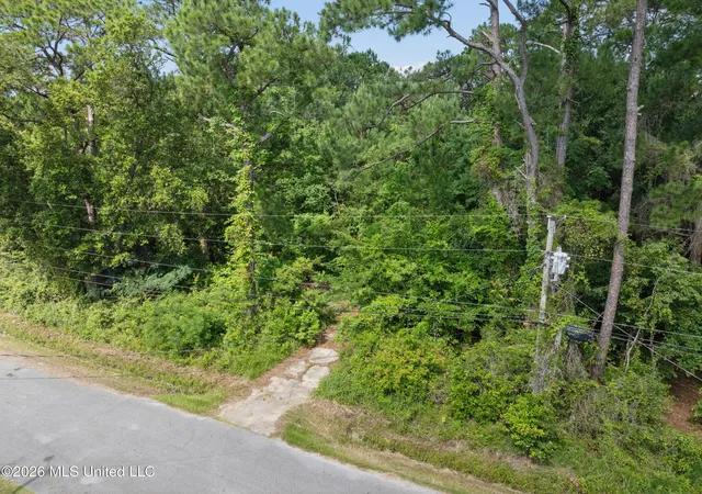 Homes for sale in Biloxi, MS | 6813 Natchez St, Biloxi, MS 39532 | MLS# 4151843