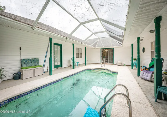 Photo 3 of Single family home for sale at 1 40th Street, Gulfport, MS 39507 | MLS# 4151986 | Listing updated on 2026-09-12