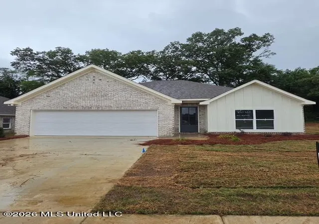 Homes for sale in Canton, MS | 359 Willow Wy, Canton, MS 39046 | MLS# 4151829