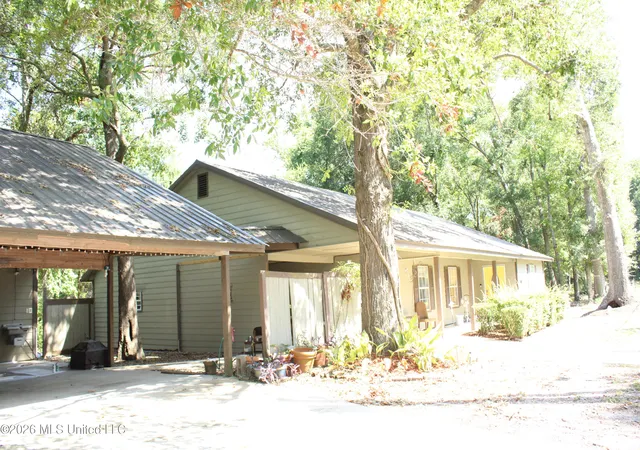 Photo 3 of Single family home for sale at 1533 Albacore Ln, Gautier, MS 39553 | MLS# 4151851 | Listing updated on 2026-09-09