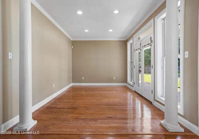 Photo 3 of Single family home for sale at 501 General Pershing Ave, Ocean Springs, MS 39564 | MLS# 4151896 | Listing updated on 2026-07-30