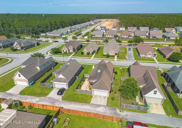 Homes for sale in Ocean Springs, MS | 510 Palm Breeze Dr, Ocean Springs, MS 39564 | MLS# 4151856