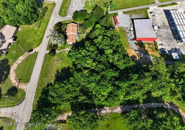 Homes for sale in Gautier, MS | 901 De La Pointe Dr, Gautier, MS 39553 | MLS# 4151861