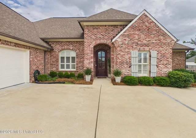 Photo 2 of Single family home for sale at 108 Esther Cvs, Madison, MS 39110 | MLS# 4151897 | Listing updated on 2026-09-11