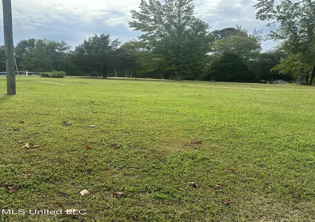 Homes for sale in Batesville, MS | 103 Sherwood Dr, Batesville, MS 38606 | MLS# 4151885