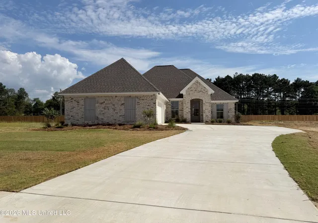 Photo 1 of Single family home for sale at 305 Mesa Cvs, Madison, MS 39110 | MLS# 4151904 | Listing updated on 2026-09-21