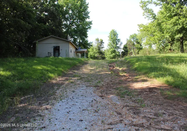 Homes for sale in Holly Springs, MS | 665 Briscoe Rd, Holly Springs, MS 38635 | MLS# 4152000