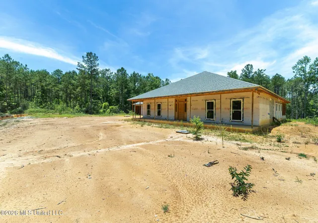 Homes for sale in Ellisville, MS | 313 Spur Line Rd, Ellisville, MS 39437 | MLS# 4151939