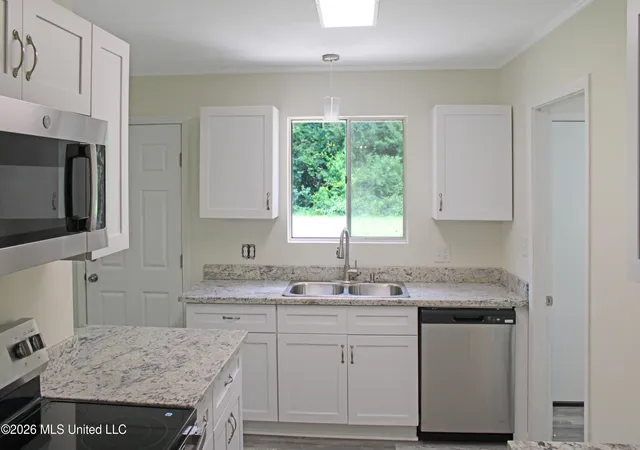 3rd image of 108 Tennyson Cvs, Picayune, MS 39466 | MLS# 4151991