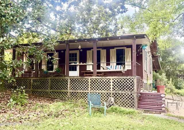 Photo 1 of Single family home for sale at 818 S Cleveland Ave, Brookhaven, MS 39601 | MLS# 4152073 | Listing updated on 2026-08-17